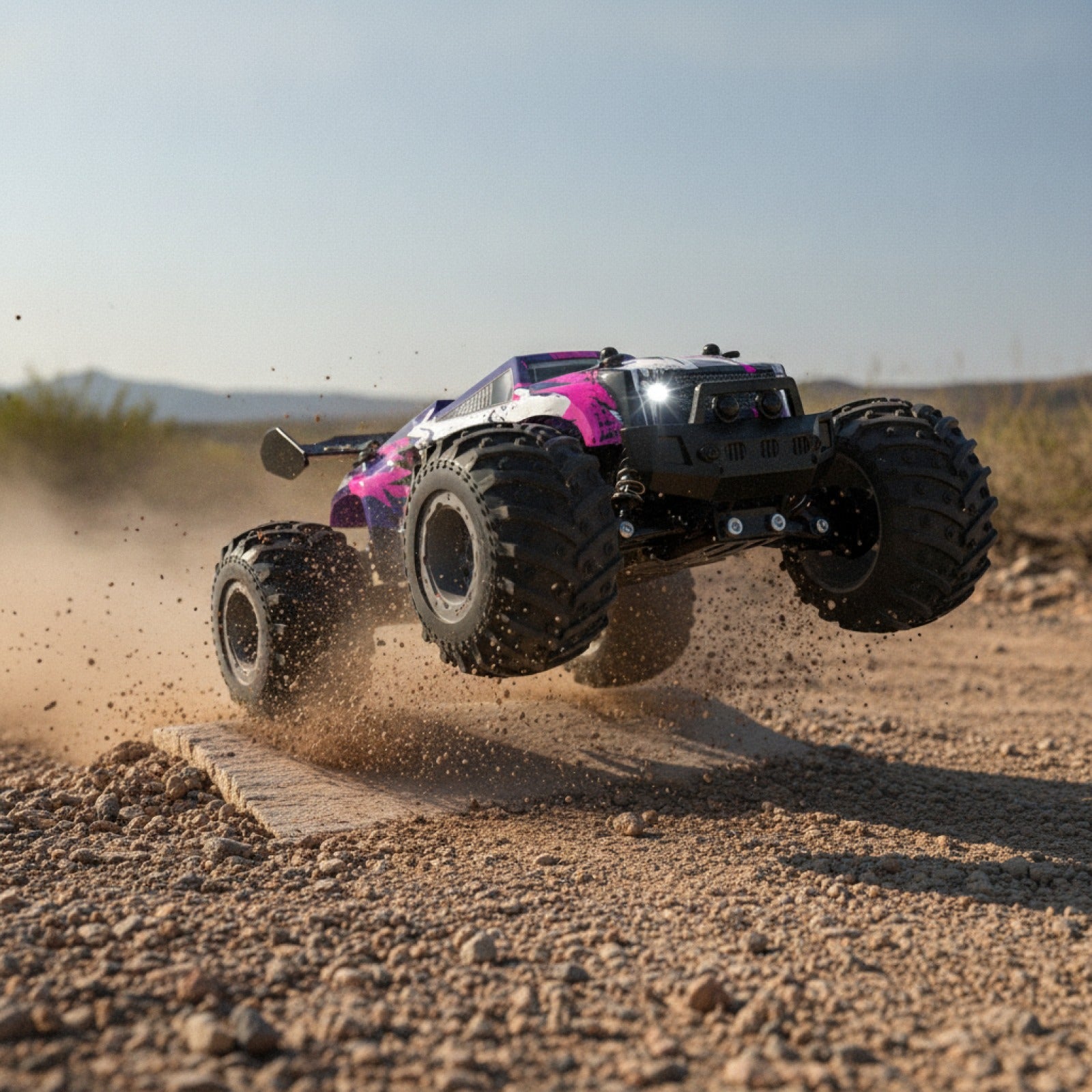 JJRC Q175 : Monster Truck 20 km/h Tout-Terrain